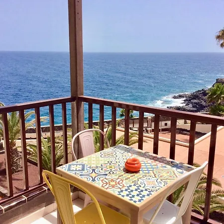 Apartment With Ocean Terrace *