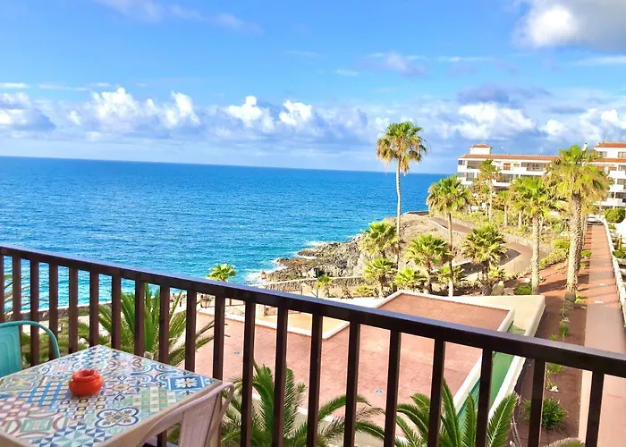 With Ocean Terrace Costa del Silencio